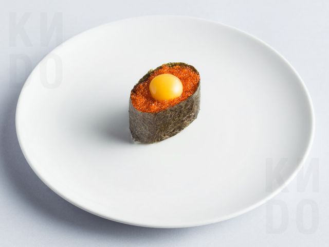 Тобико с яйцом
